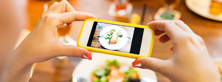 restaurant-reviews-how-to-use-social-media-to-your-benefit-main.jpg