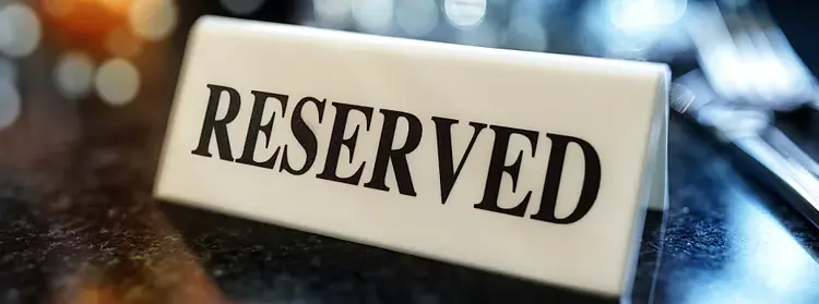 conseils-pour-gérer-les-réservations-de-vacances-main.jpg