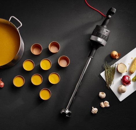/content/vitamix/us/en_us/articles/how-to-make-your-restaurant-kitchen-more-efficient-with-immersion-blenders.html