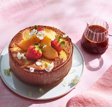 Strawberry Peach Almond Cake [Immersion Blender]