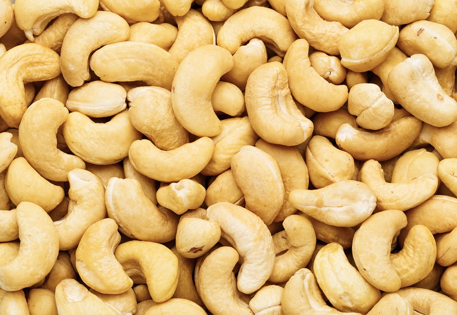 Cashew Milk Benefits and Uses