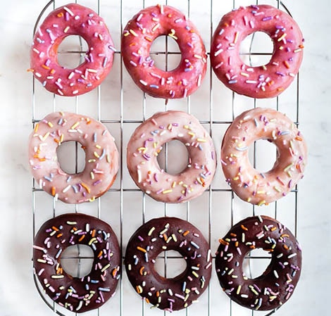 donuts colorés, recette de donuts, donuts, donuts au blender, neuf donuts,