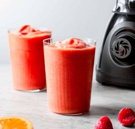 StrawberryMangoSmoothie 470x449.