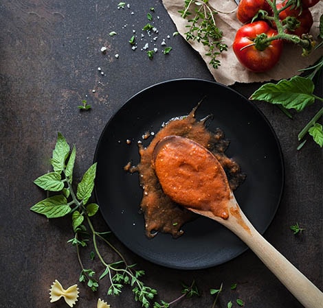 fresh tomato sauce with herbs