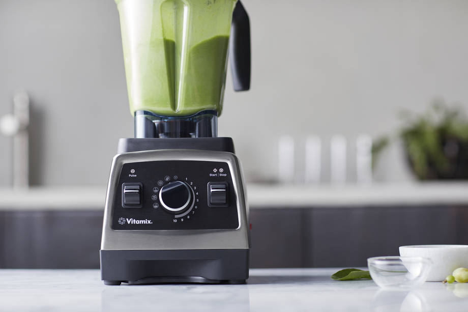 Which Vitamix Container Is Best for Smoothies and More