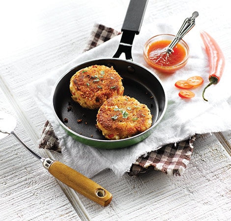Crab Cakes with Sweet Chili Dipping Sauce Recipe