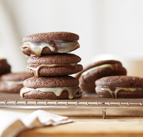 Minty Chocolate Sandwich Cookies Recipe
