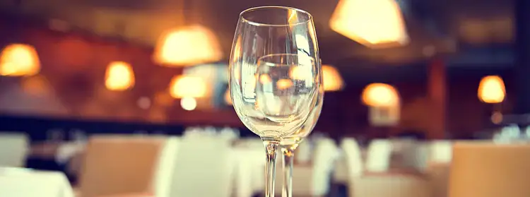 how-to-deal-with-a-dine-and-dash-at-your-restaurant-main.jpg