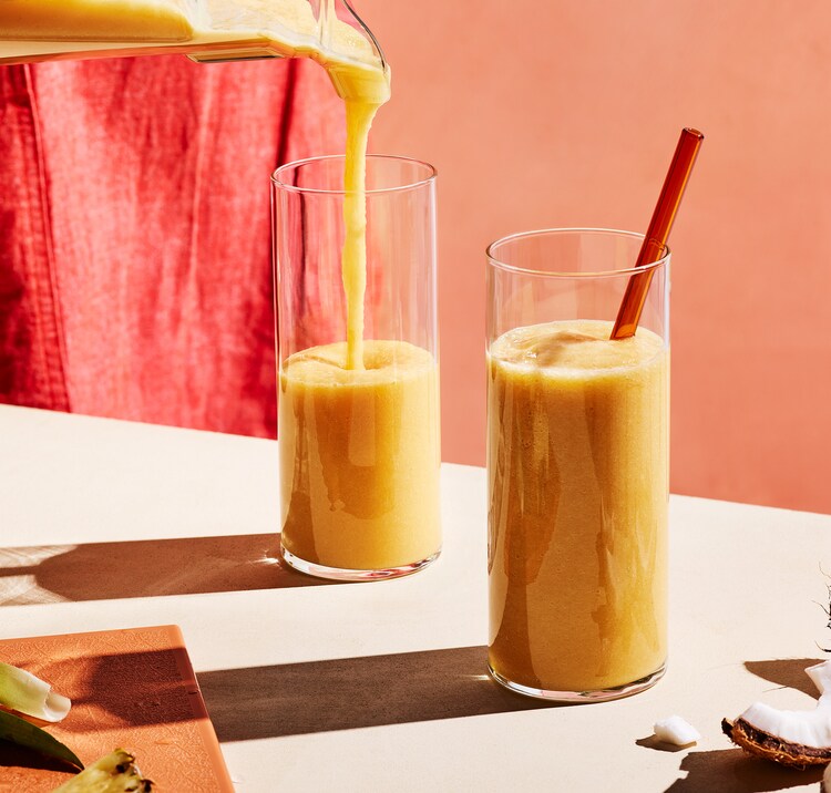 Fruit 'N Dates Smoothie
