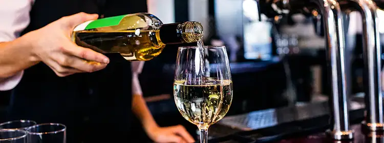 do-you-need-a-liquor-license-at-your-restaurant-main.jpg