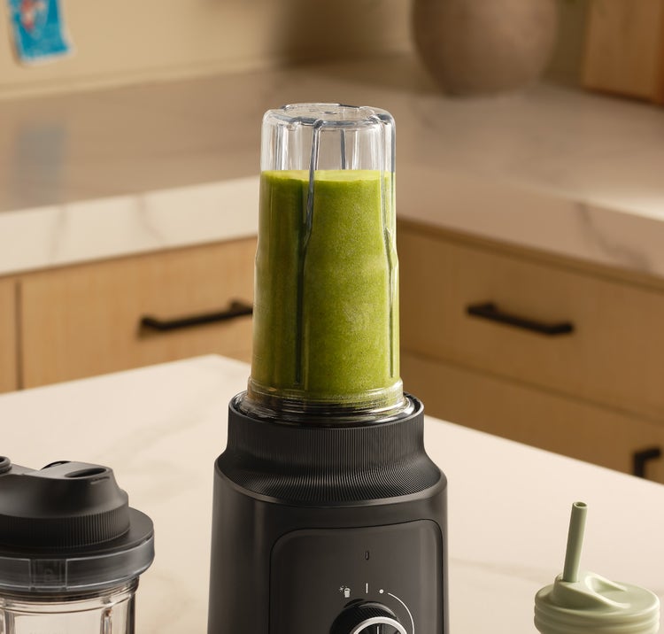Spinach, Romaine, Apple Smoothie